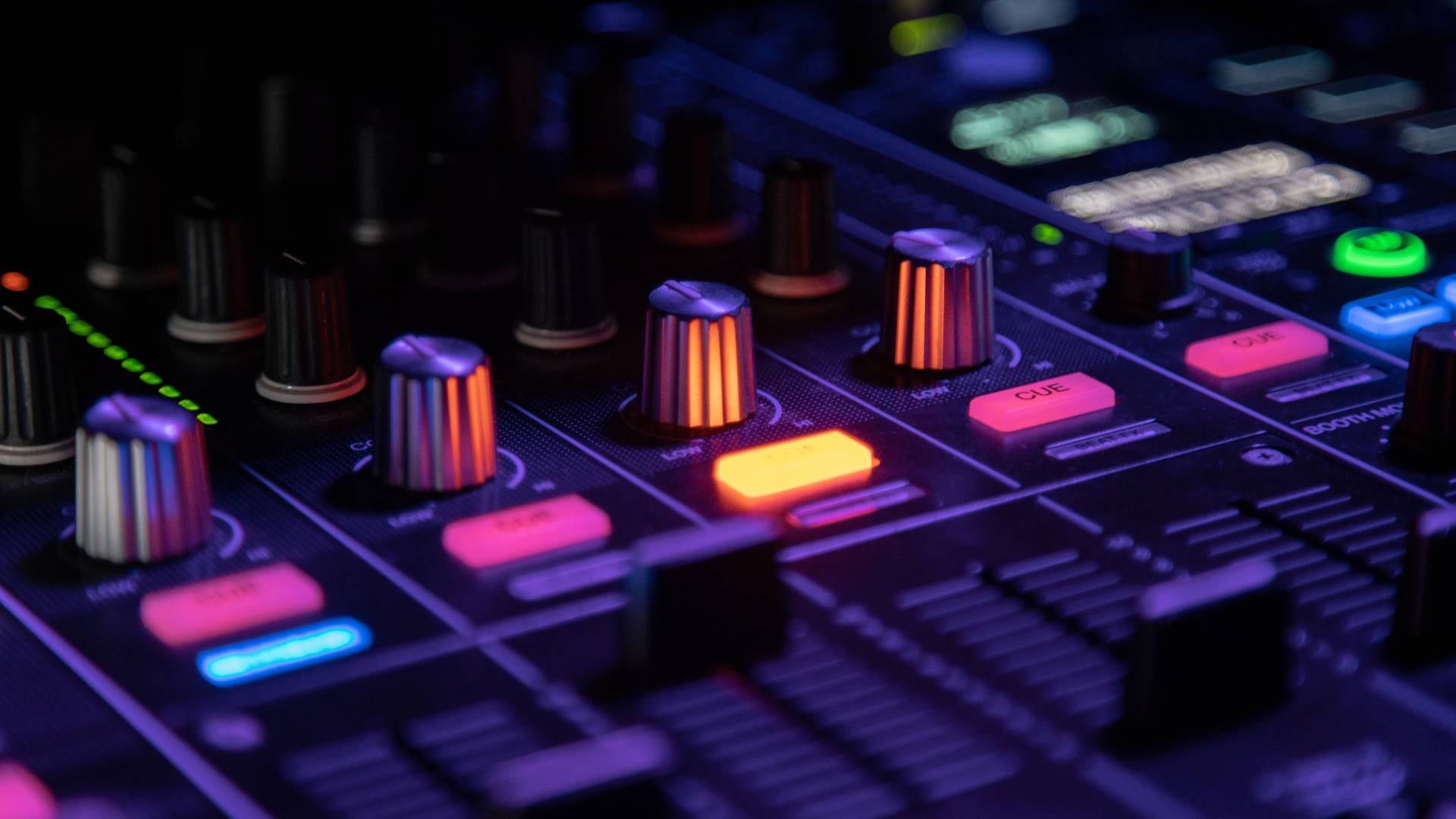 DJ-2
